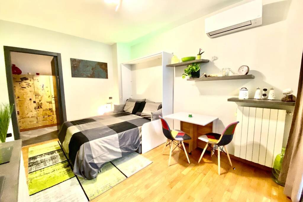Spa Tiny Love Apartment Close To Milan-Como-Malpensa Saronno Dış mekan fotoğraf
